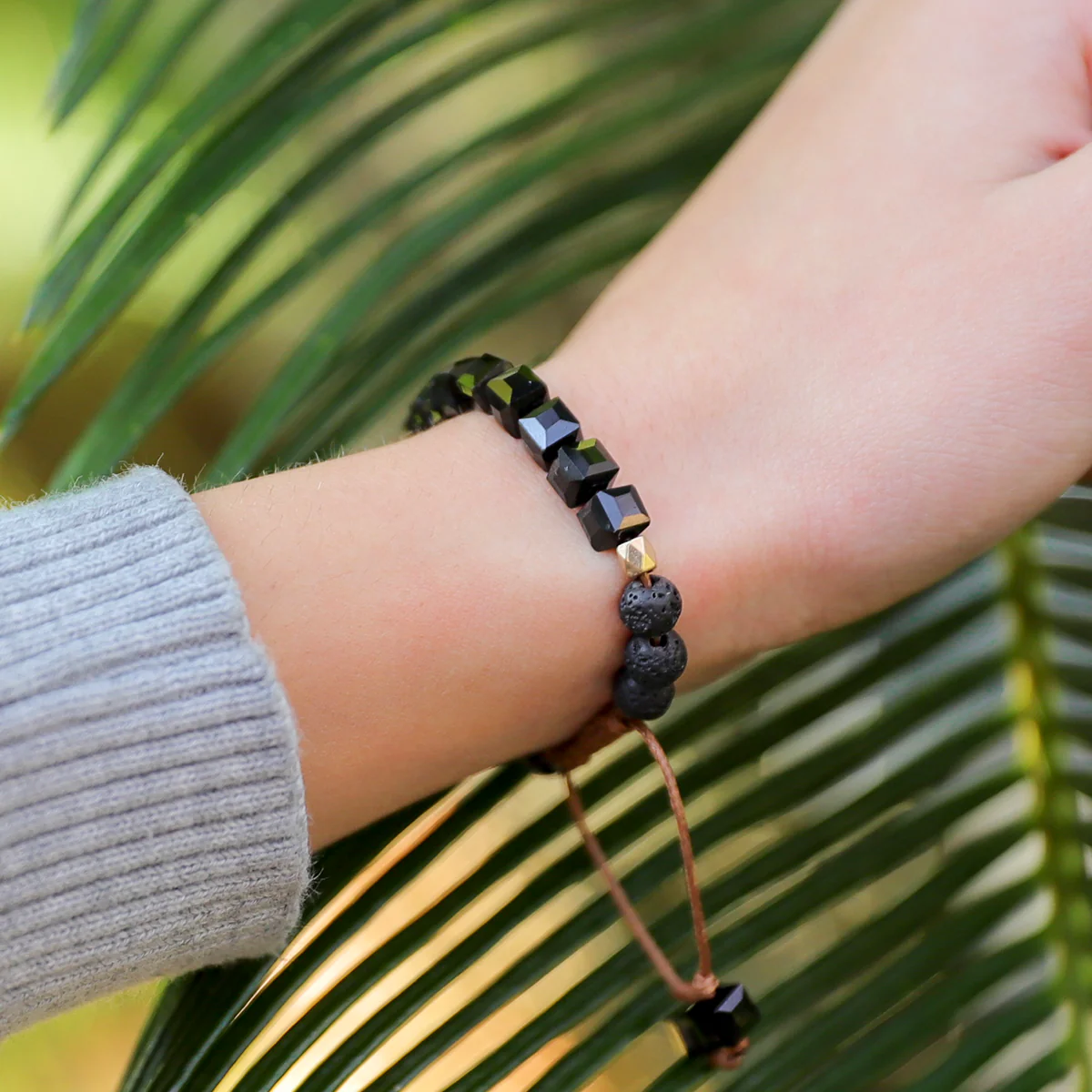 Kids Glass Diffuser Bracelet (Obsidian) - Image 6